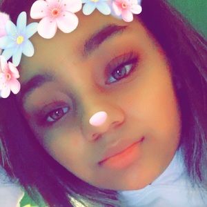 Meet your Posher, Jazmin